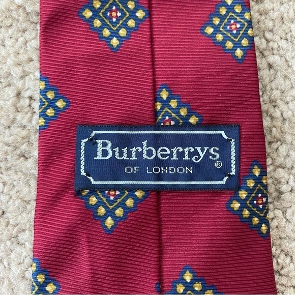 Burberry | Bundle of Men's Three Ties Patterned 100% Silk - Picture 10 of 16